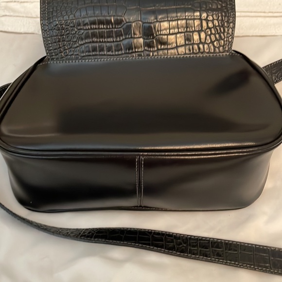 Luana Italy  black womens bag with long adjustable strap. Excellent condition. - Picture 7 of 12
